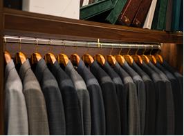 企业团装定制价格多少，北京丽诺透明收费性价比**高