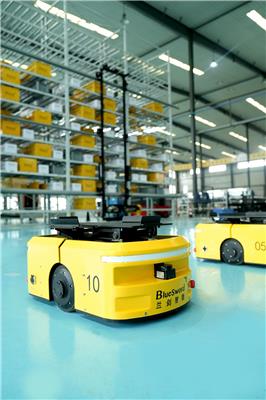 口碑与性价比齐飞，靠谱物流机器人公司推荐