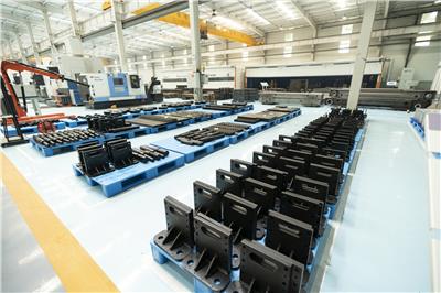 探秘智能仓储物流领域：专业厂商与机器人的**之选